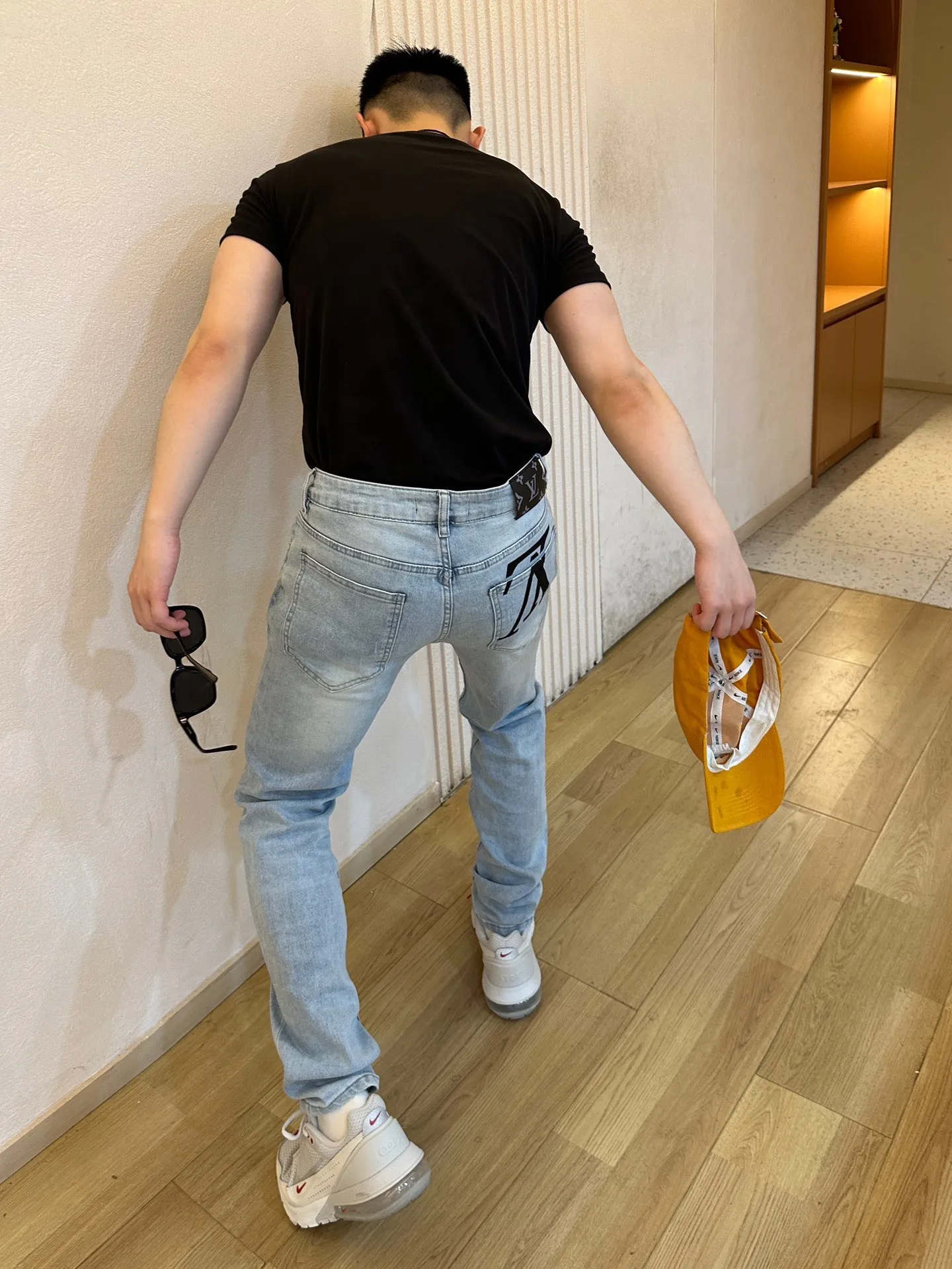 Louis Vuitton/